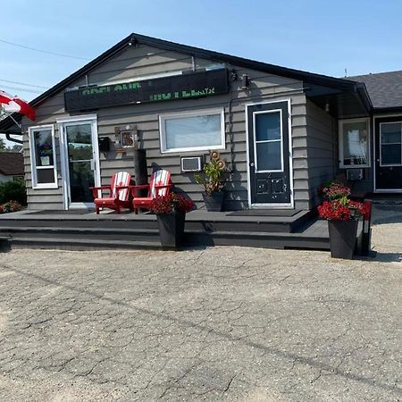Oreland Motel Flin Flon Ngoại thất bức ảnh